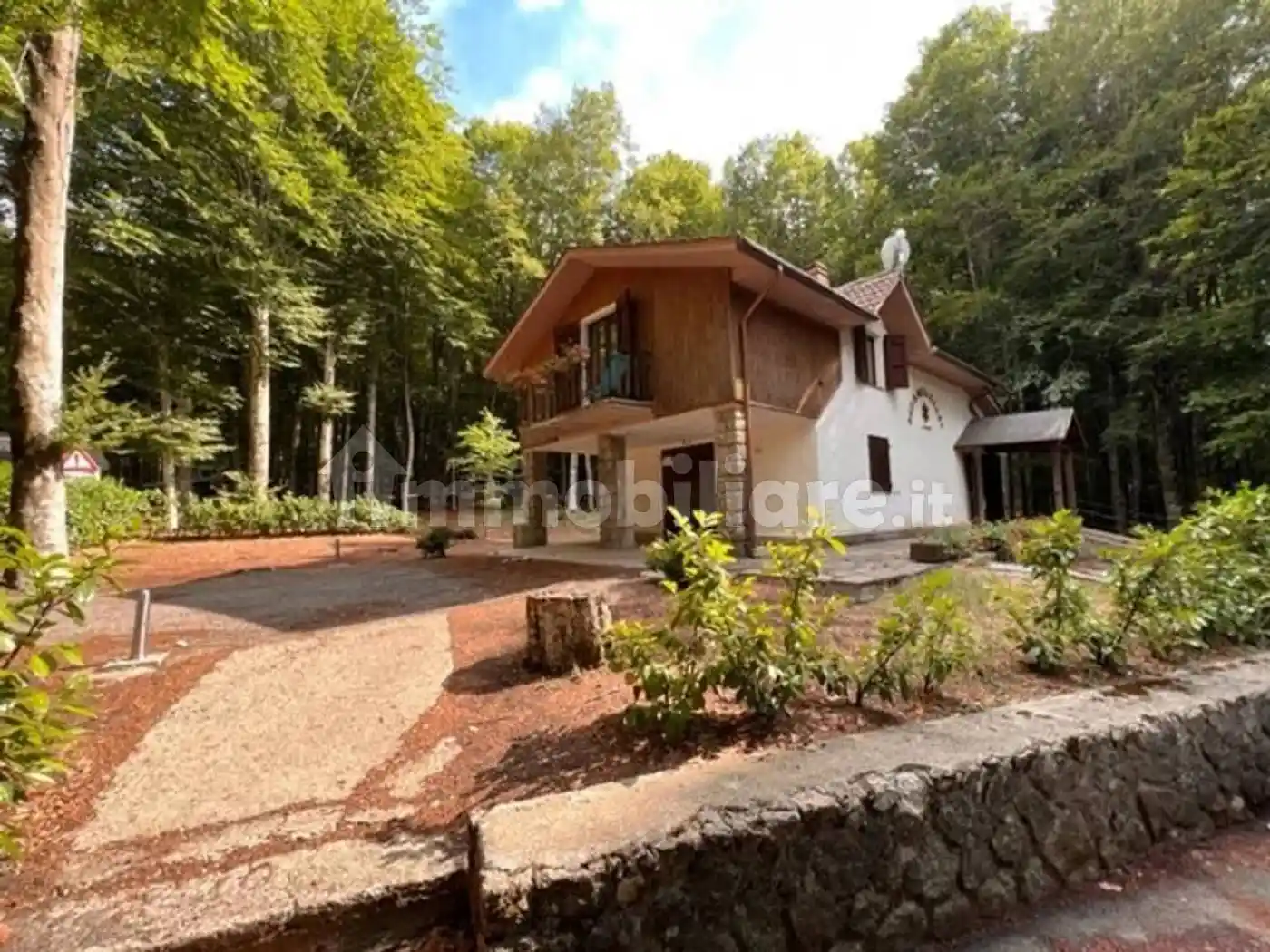 Villa in vendita a Castel del Piano