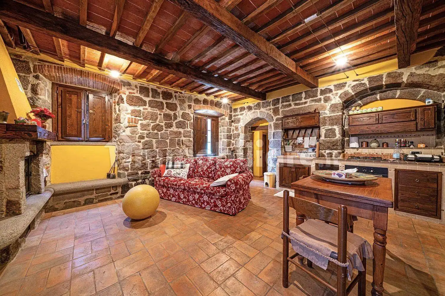 Appartamento in vendita a Arcidosso