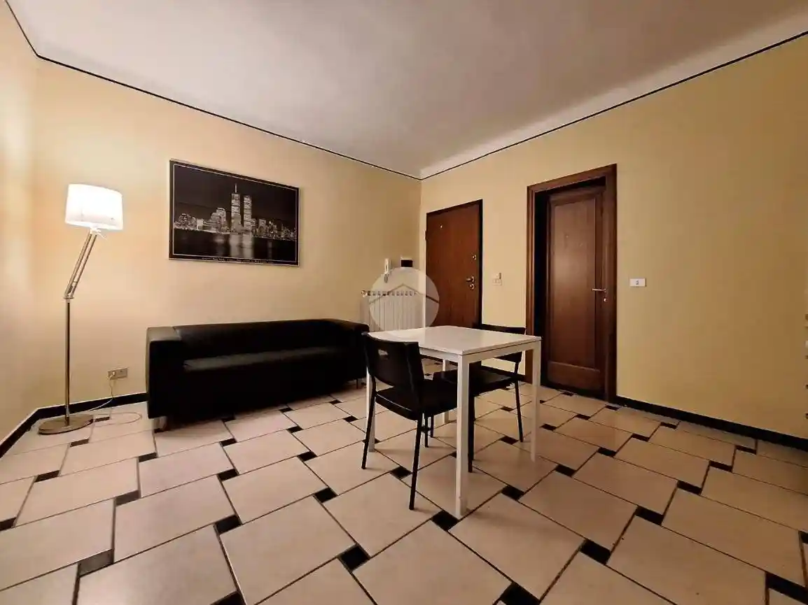 Bilocale piazza Chiodo 8, Centro Storico, La Spezia - foto 2