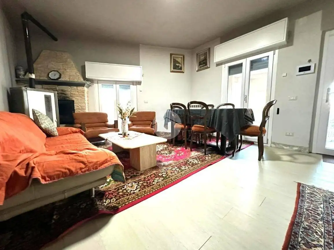 Casa indipendente in vendita a Manerbio