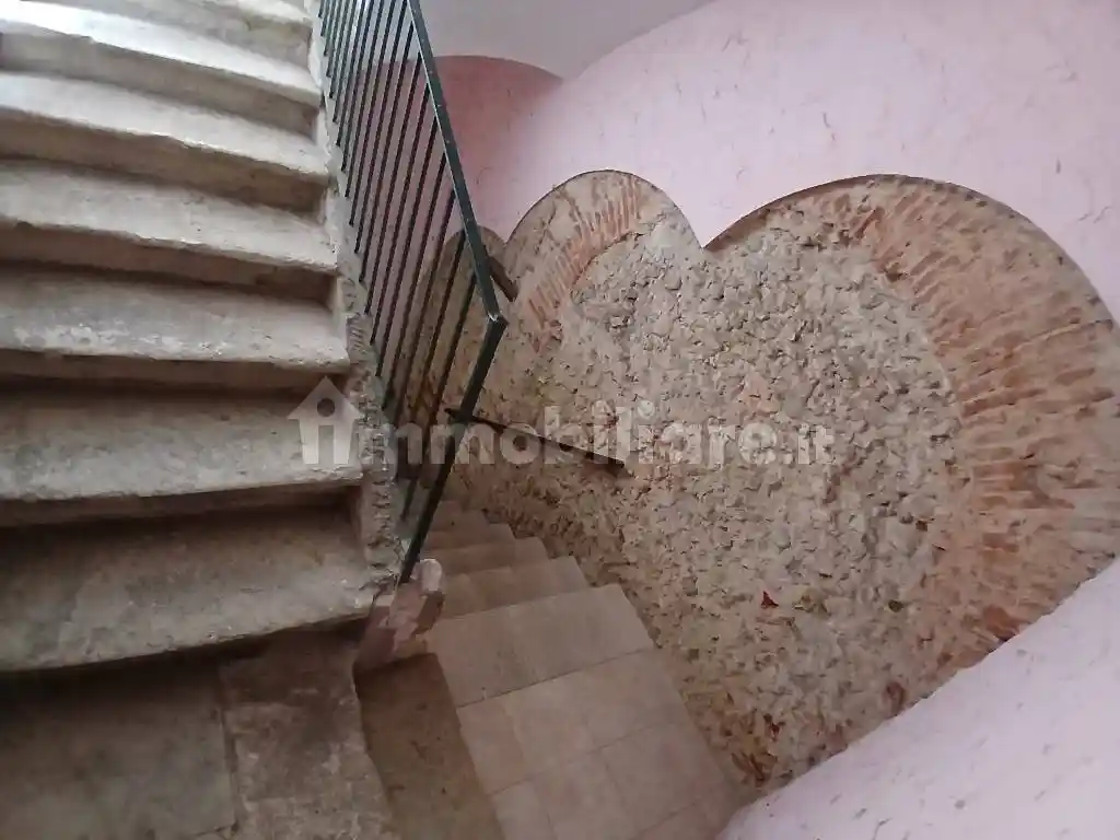 Quadrilocale via Gaetano Argento 1, Centro Storico, Cosenza - foto 3