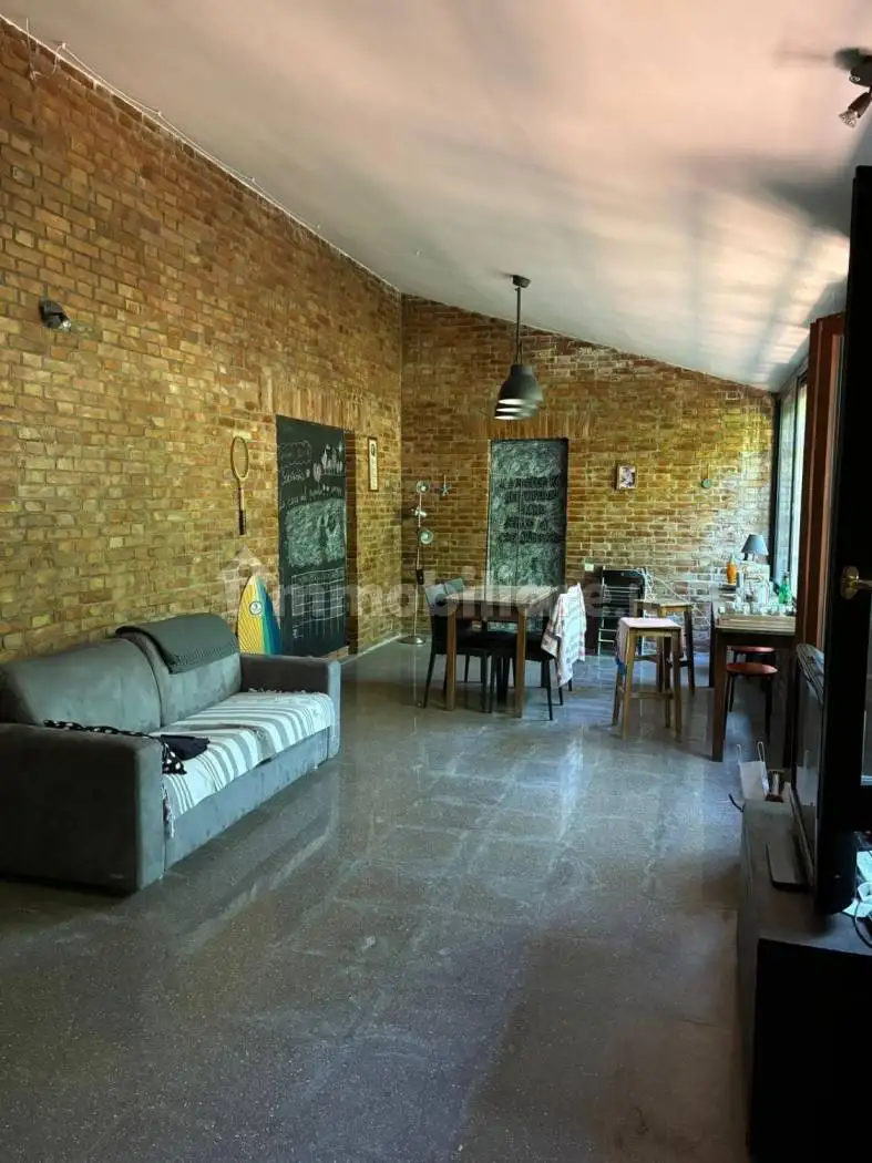 Villa in vendita a Latina