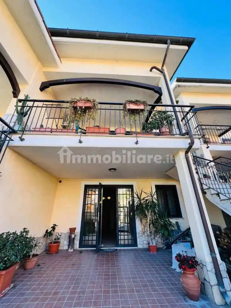 Villetta a schiera in vendita a Capena