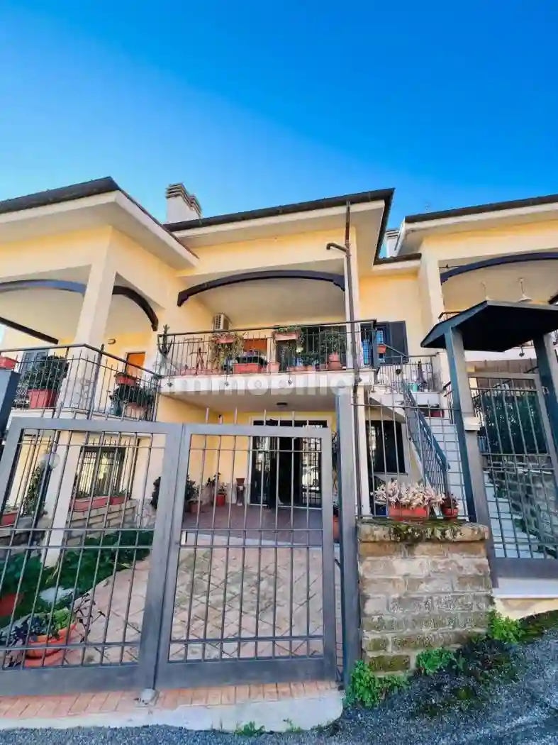 Villetta a schiera - foto 2