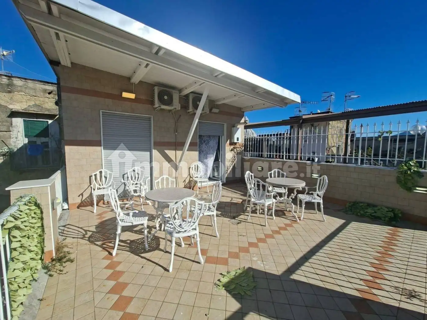 Appartamento in vendita a Napoli