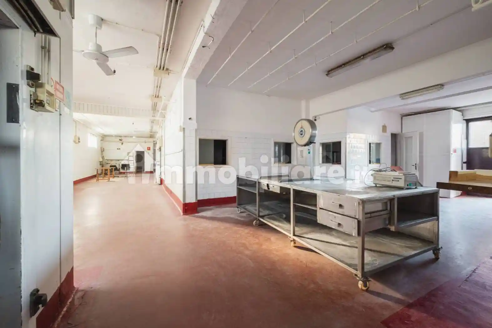 Open space via Roma, Centro, San Genesio ed Uniti - foto 3