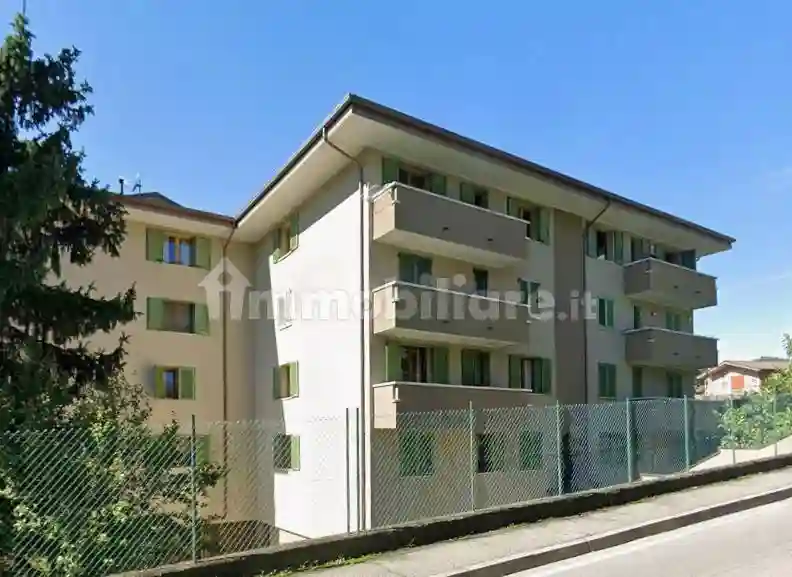 Trilocale via Don Luigi Locatelli 10, Caprino, Caprino Bergamasco - foto 4