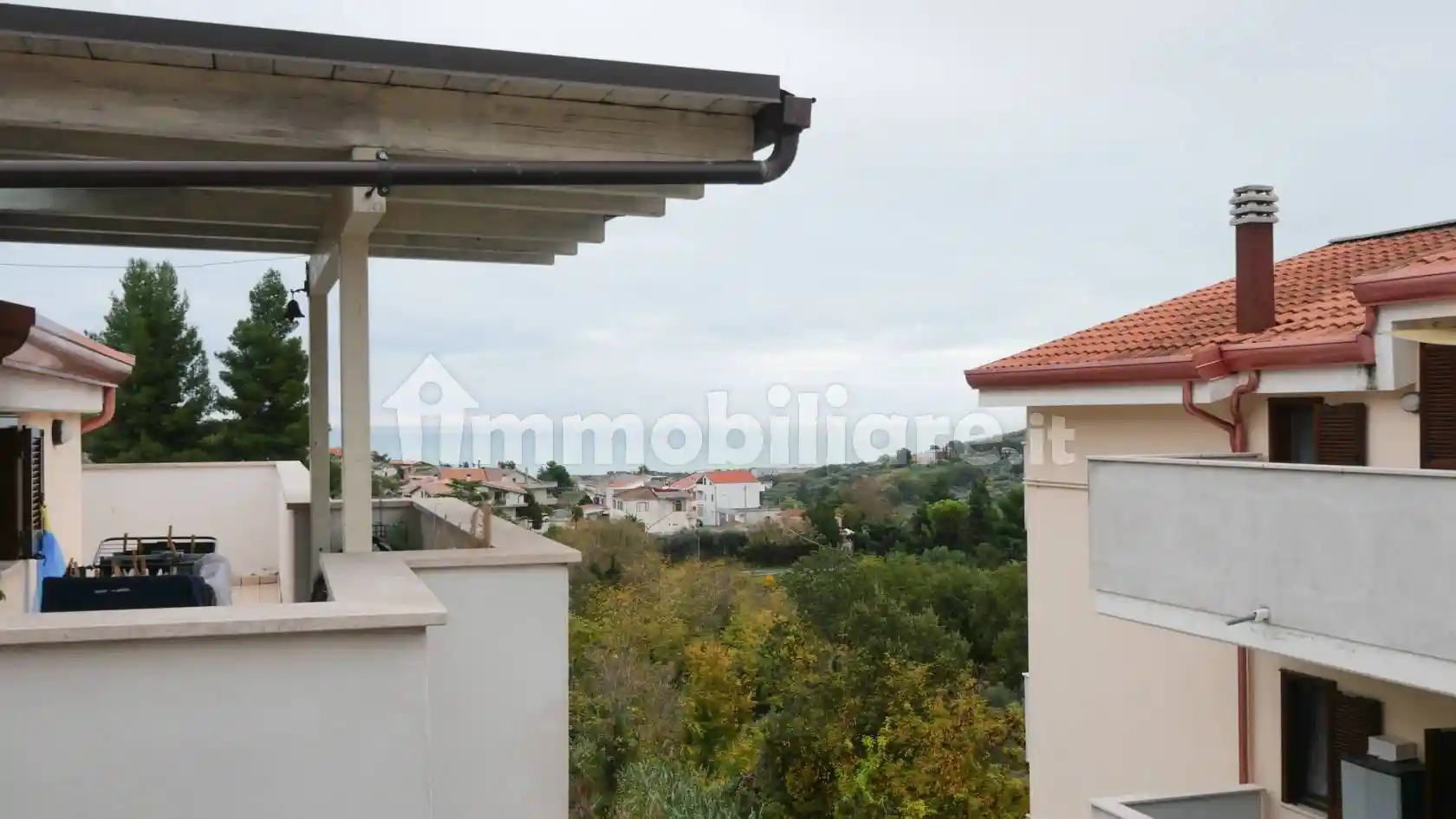 Mansarda via Spagnuolo, Montesilvano Colle, Montesilvano - foto 4