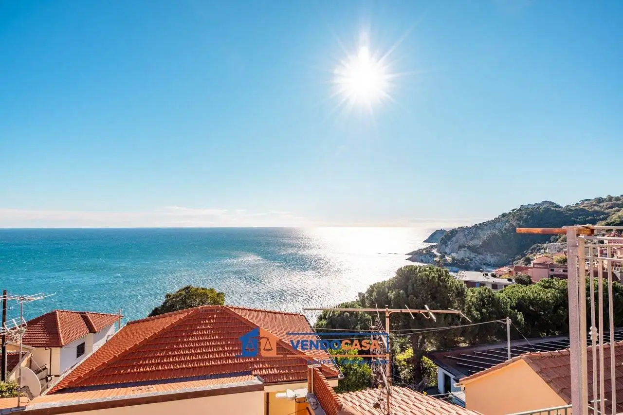 Appartamento in vendita a Bergeggi