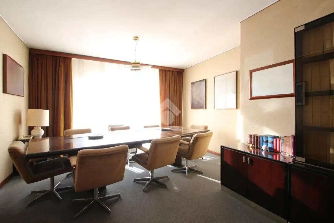 Appartamento in vendita a Garbagnate Milanese