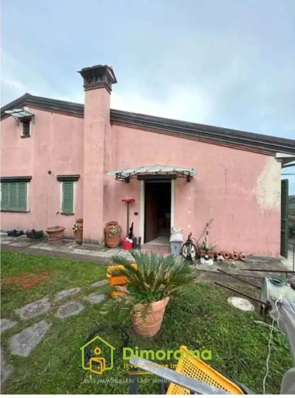 Appartamento in asta a Massarosa