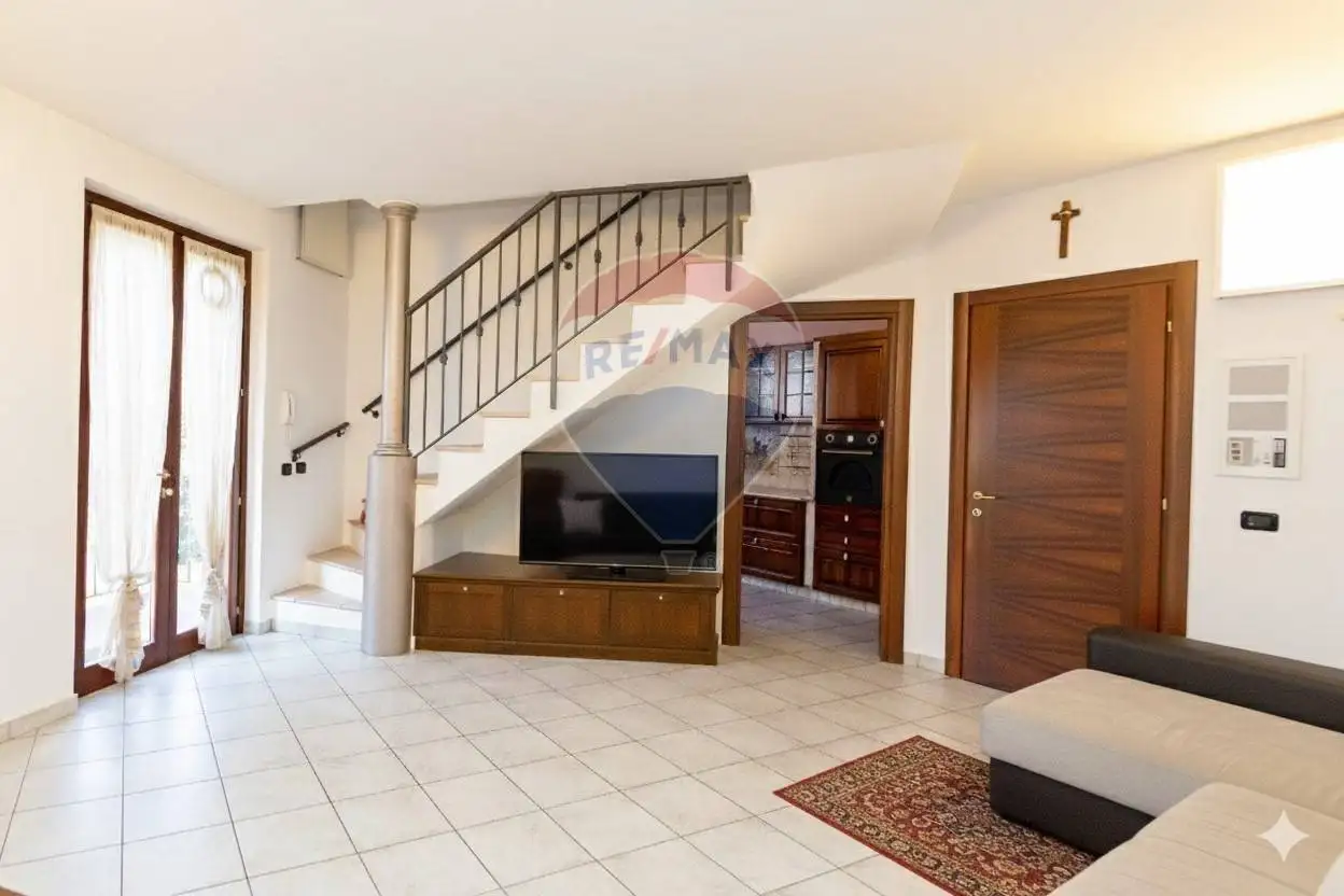 Trilocale papa giovanni XXIII 41/a, Centro, Santa Maria Hoè - foto 2