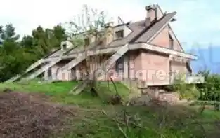 Villa in vendita a Montegranaro