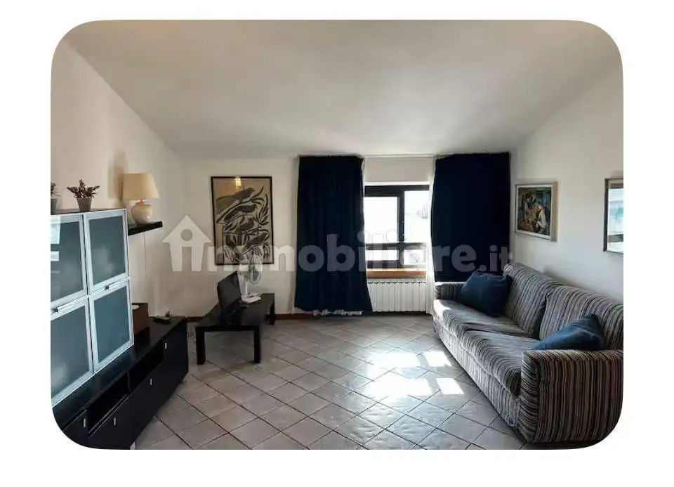 Bilocale viale Giosuè Carducci 75, Lungomare, Viareggio - foto 2