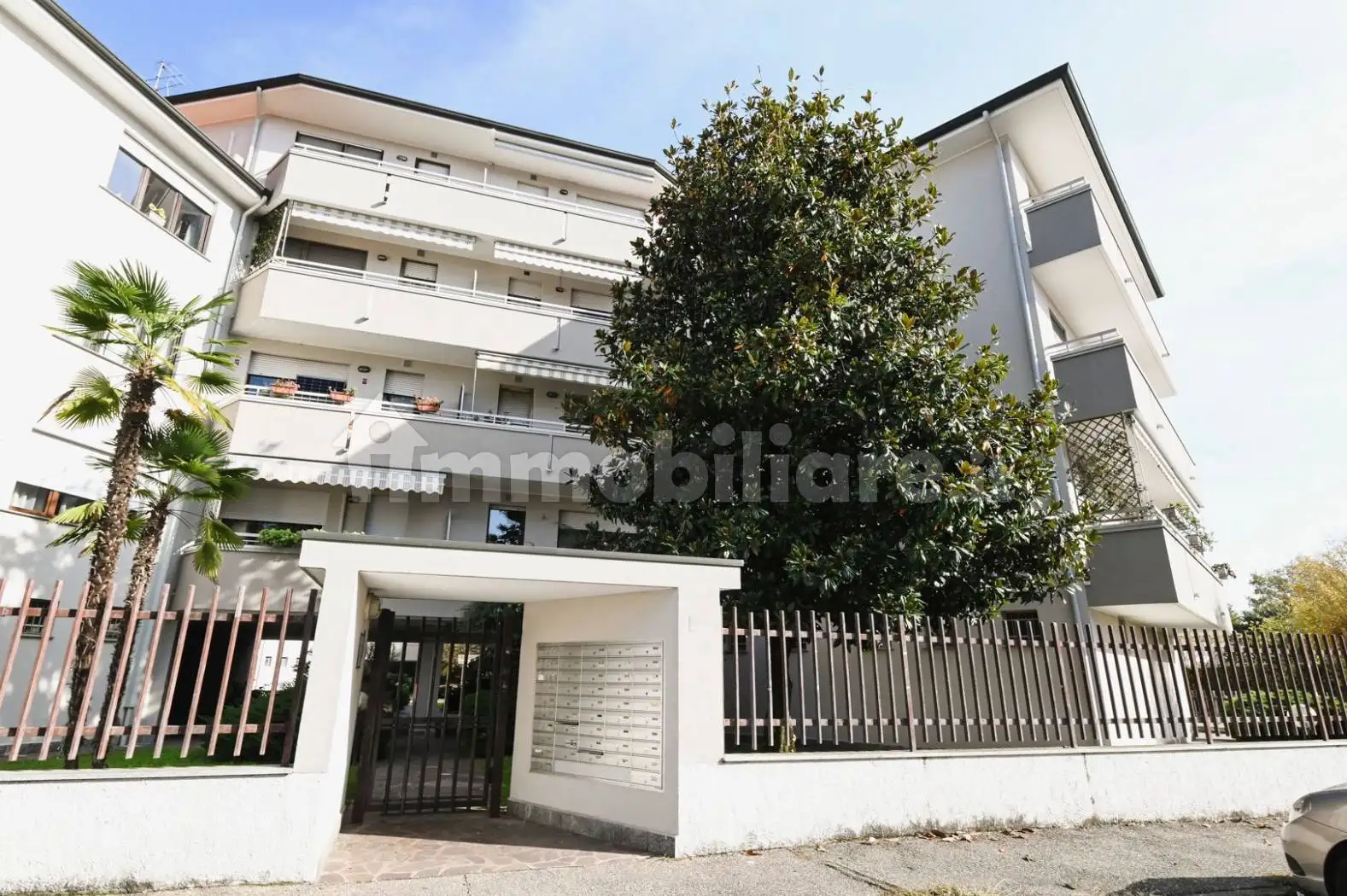 Appartamento in vendita a Busto Garolfo