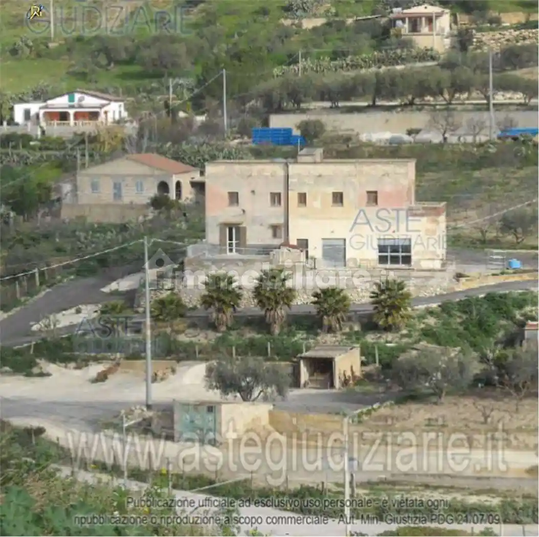 Casa indipendente all'asta via Flora, Riesi - foto 2