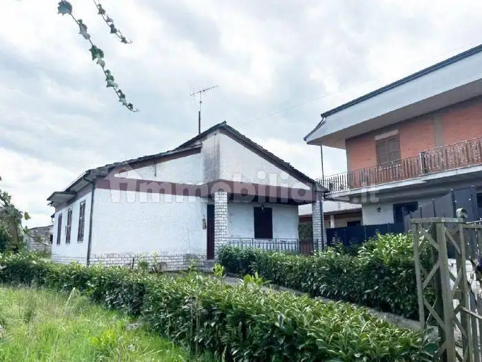 Villa in vendita a Frosinone