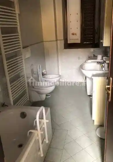 Palazzo - stabile all'asta via Riva, 5/11, Crosio della Valle - foto 3