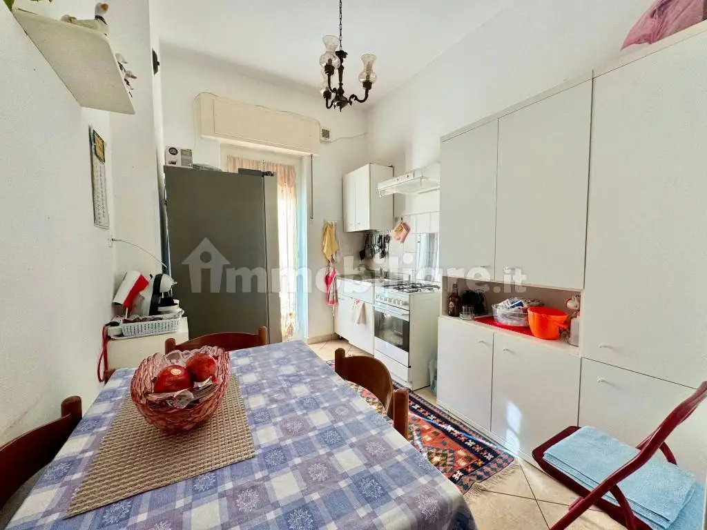 Quadrilocale via Artallo 29, Porto Maurizio, Imperia - foto 5