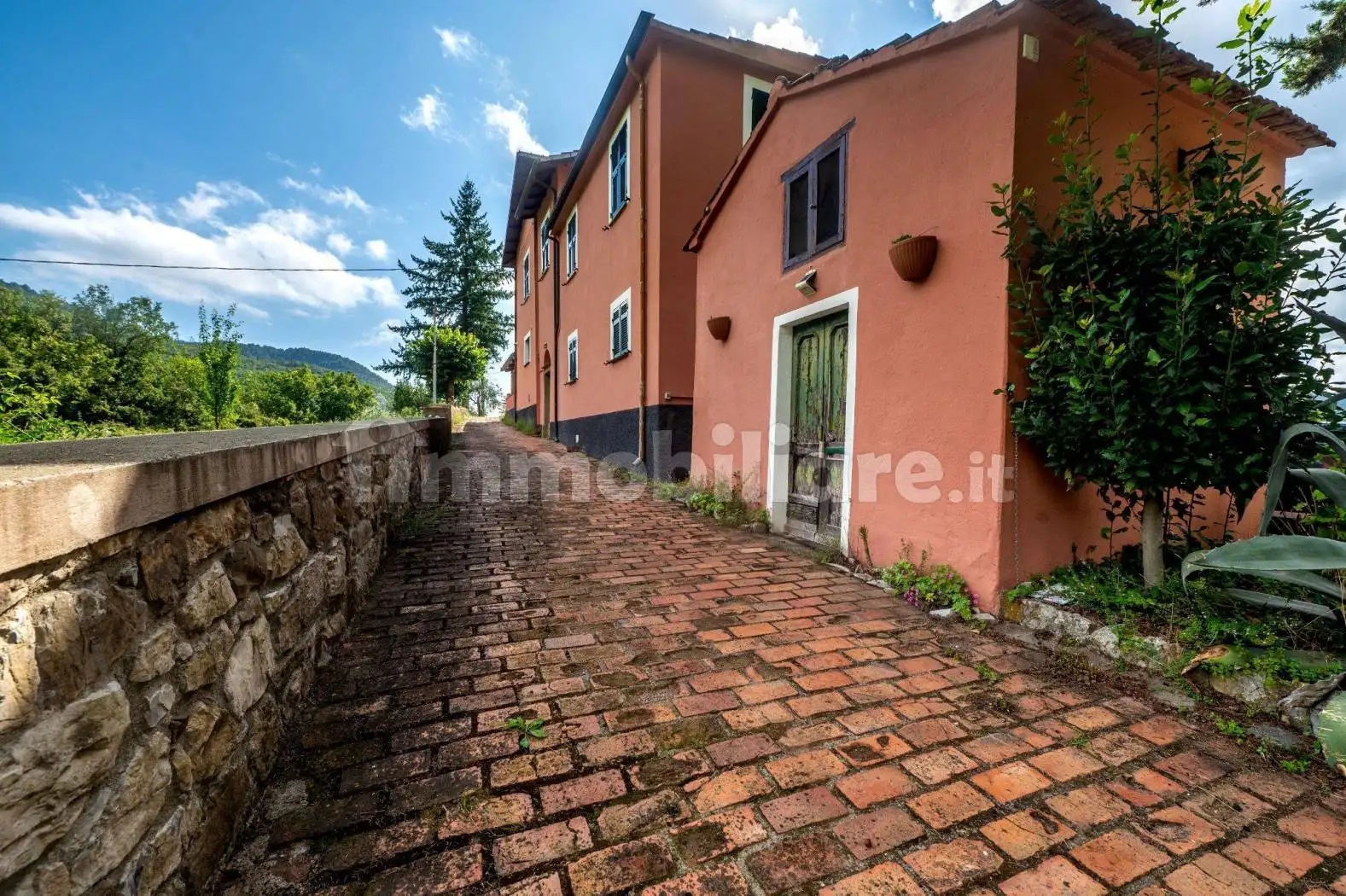Villa in vendita a Calice al Cornoviglio
