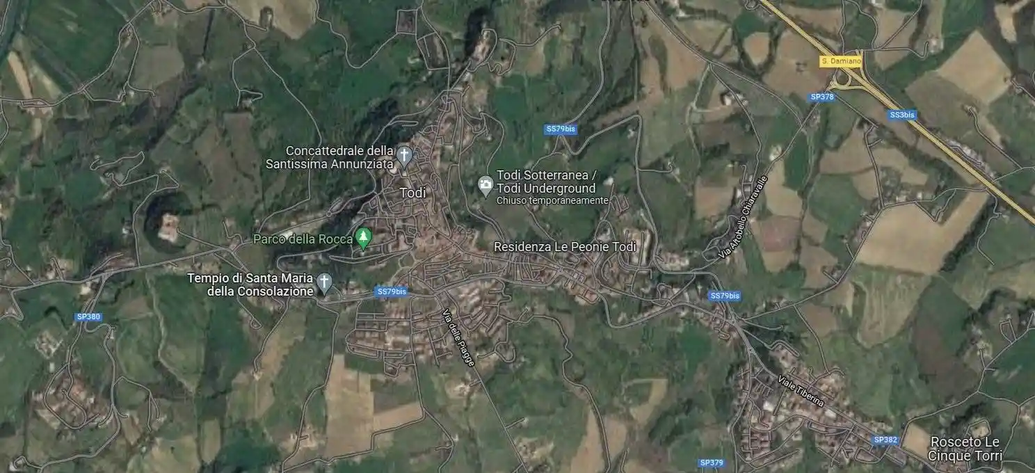 Rustico - Casale in vendita a Todi