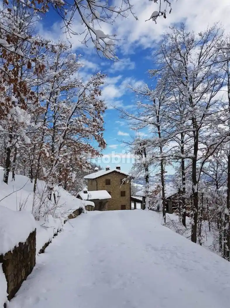 Rustico - Casale in vendita a Fanano