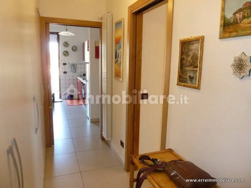 Quadrilocale ottimo stato, Centro, Follonica - foto 3