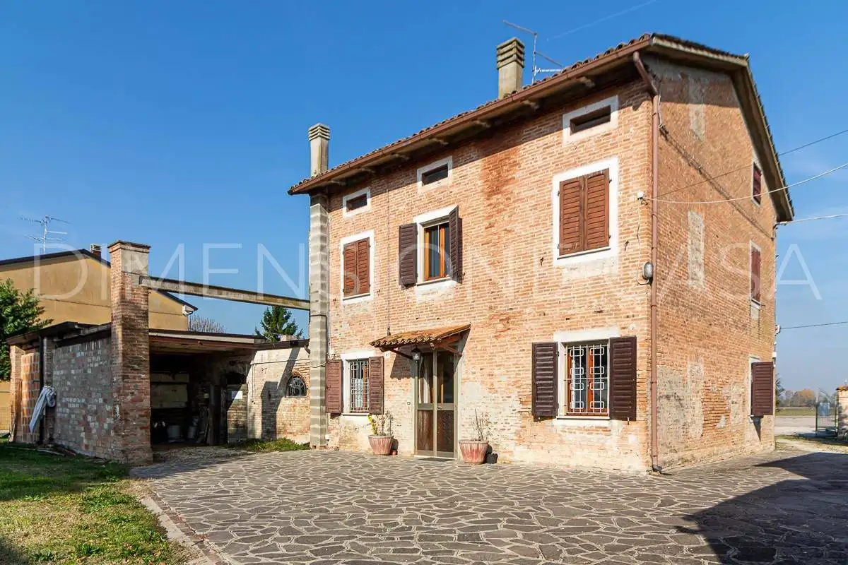 Casa indipendente in vendita a Concordia sulla Secchia