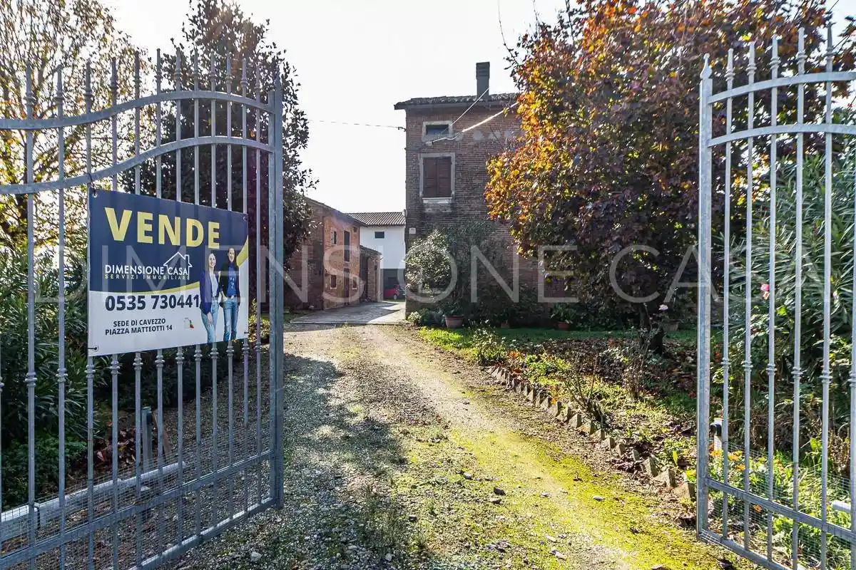 Terratetto unifamiliare 180 m², buono stato, Centro, Concordia sulla Secchia - foto 2