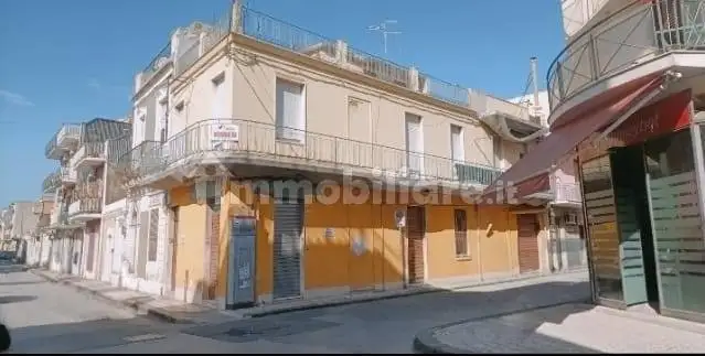 Casa indipendente in vendita a Floridia