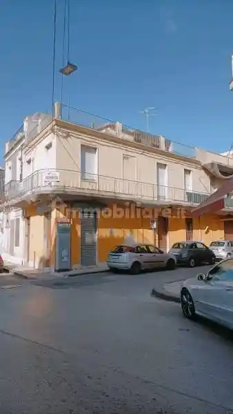 Terratetto unifamiliare 317 m², da ristrutturare, Floridia - foto 2