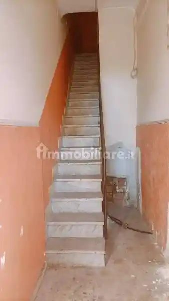 Terratetto unifamiliare 317 m², da ristrutturare, Floridia - foto 3