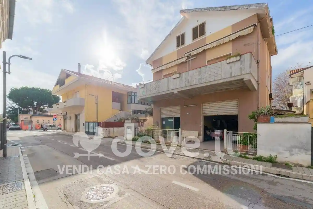 Villa unifamiliare via Emilia 76, Villa Verrocchio, Montesilvano - foto 2