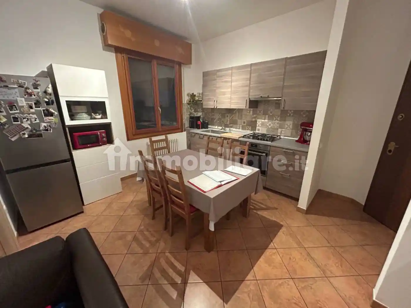 Trilocale ottimo stato, secondo piano, Centro, Concordia sulla Secchia - foto 2