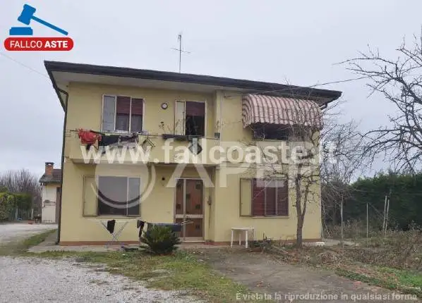 Villa in asta a Arre