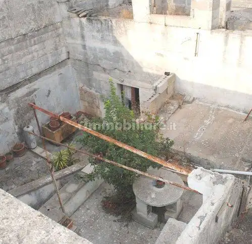 Terratetto unifamiliare via Lecce 84, Caprarica di Lecce - foto 4