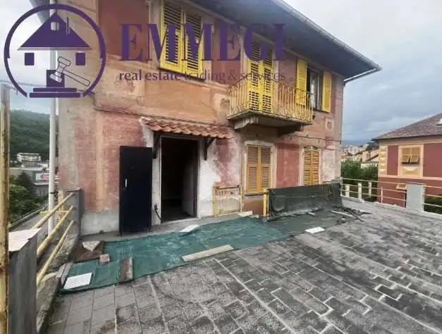 Appartamento in asta a Genova