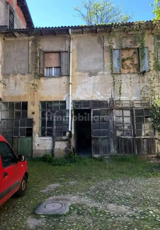 Appartamento all'asta via Dott. Giuseppe Broggi, Castiglione Olona - foto 2