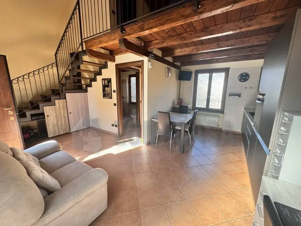 Appartamento in vendita a Cardano al Campo