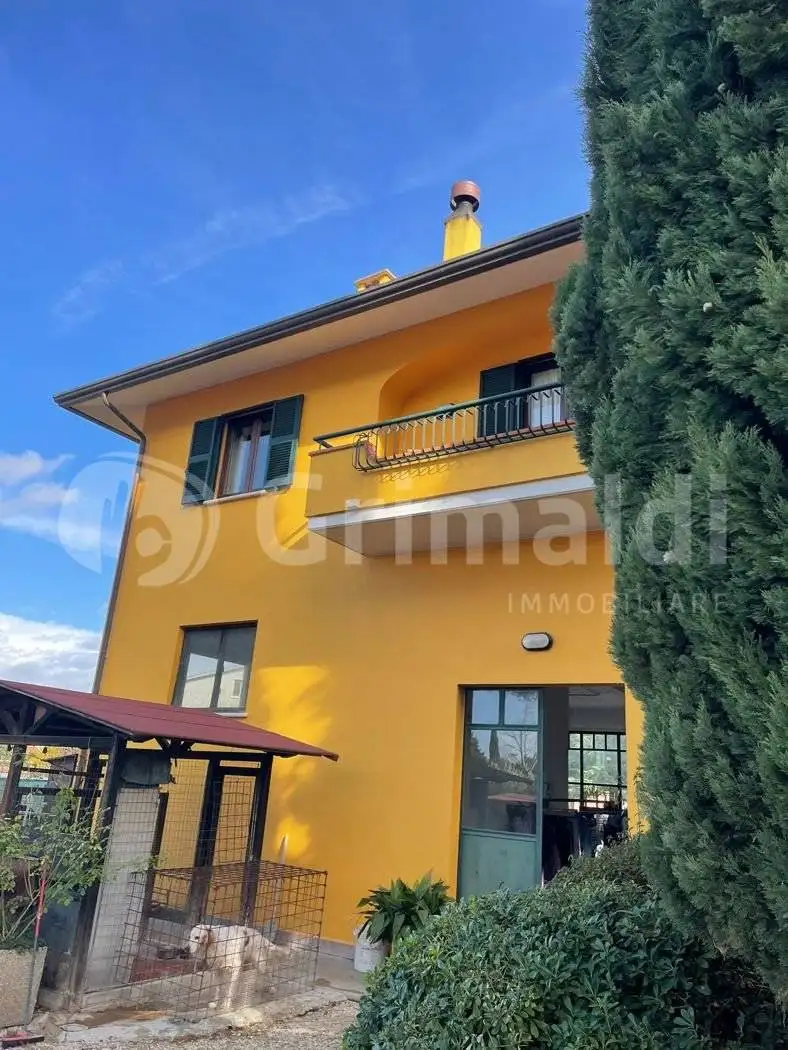 Terratetto unifamiliare via Primo Maggio, 1, Centro, Bettona - foto 3