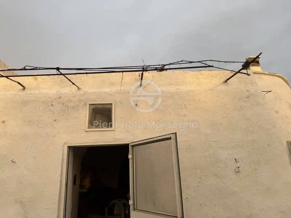 Trullo Contrada Montelamorte, Campanile, Fumarola, Cavalleriza, Ostuni - foto 3