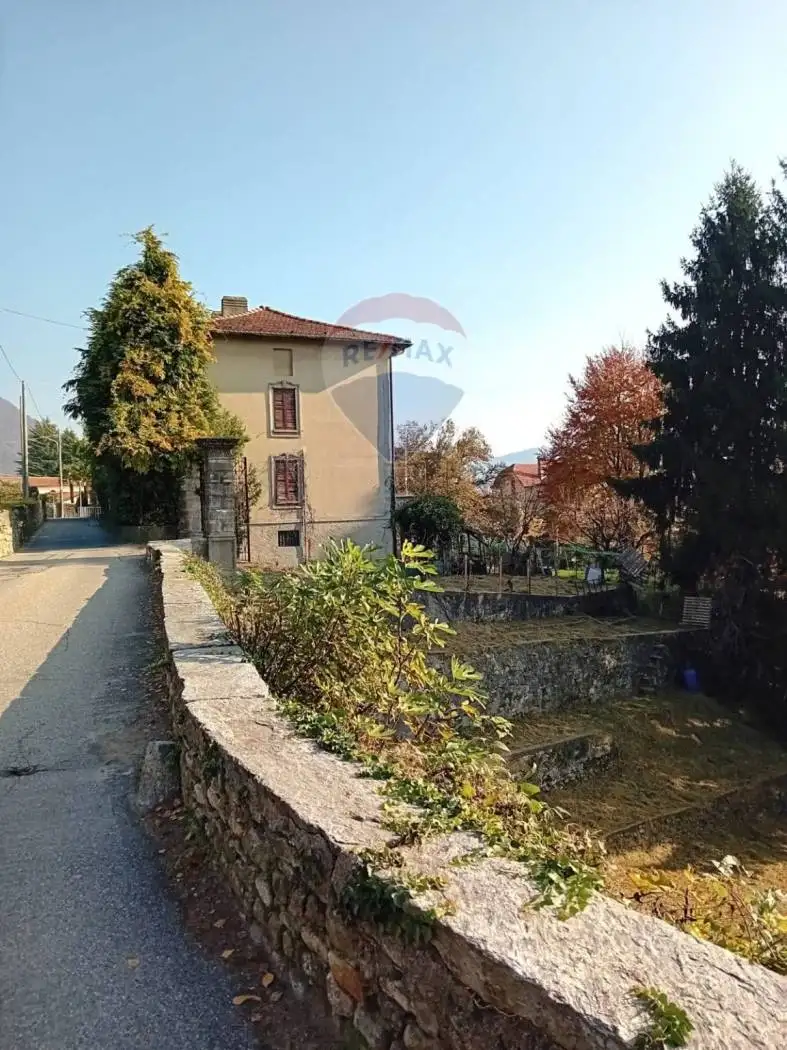 Villa unifamiliare via libertà 93, Centro, Casalzuigno - foto 2