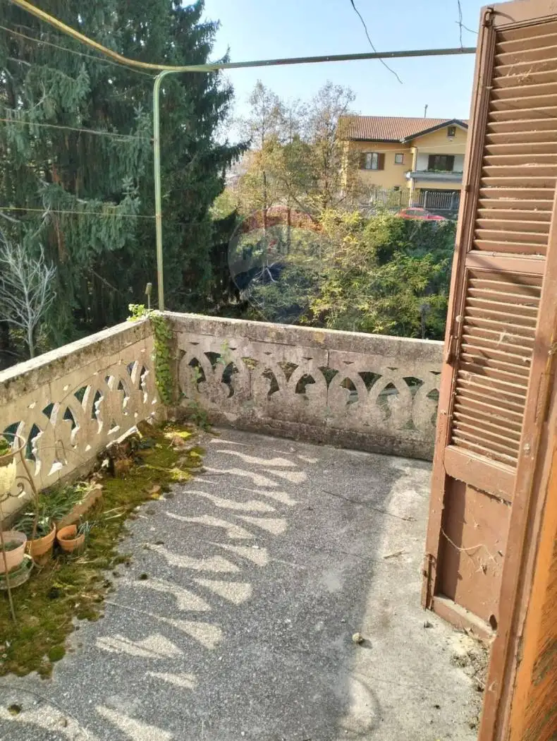 Villa unifamiliare via libertà 93, Centro, Casalzuigno - foto 4