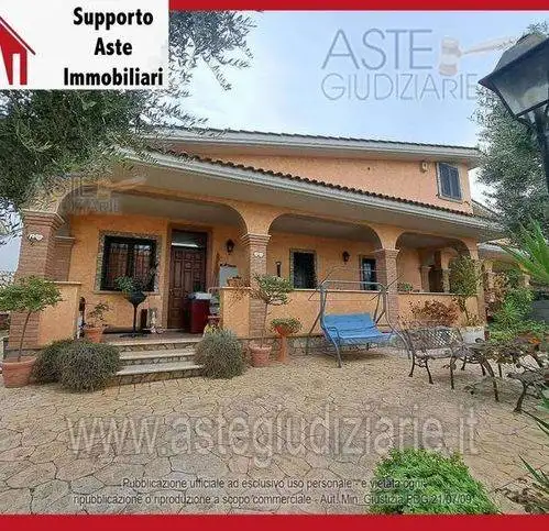 Appartamento in asta a Roma