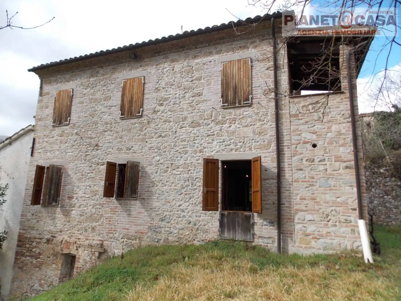 Casa indipendente in vendita a Sarnano
