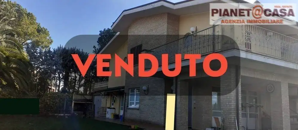 Casa indipendente in vendita a Castorano