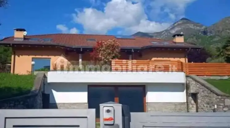 Villa in asta a Griante