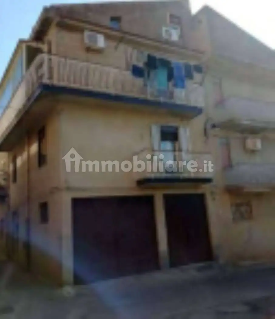 Appartamento in asta a Valguarnera Caropepe