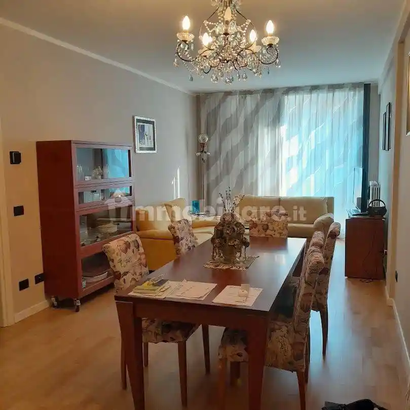 Appartamento in vendita a Parma