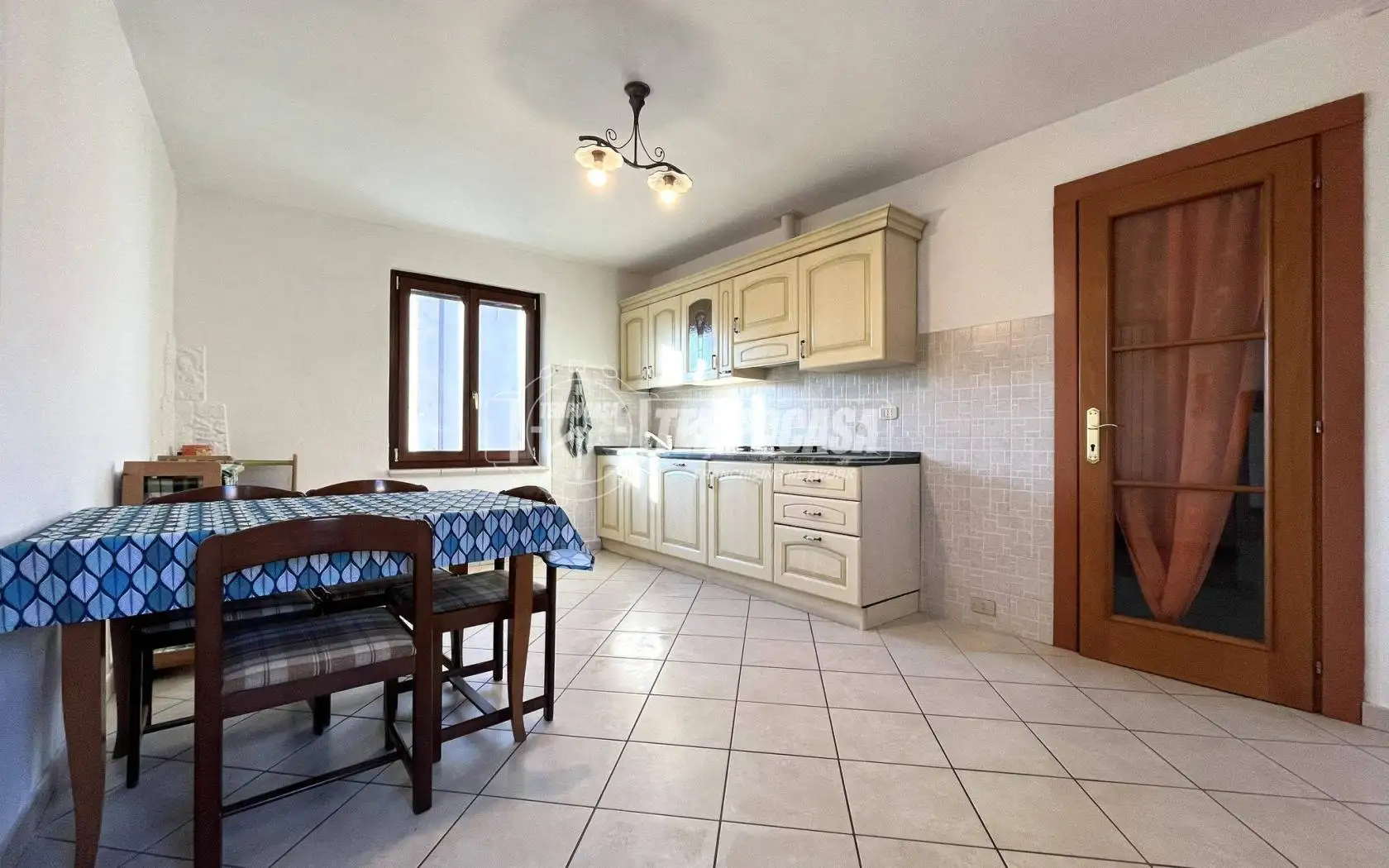 Casa indipendente in vendita a Romano Canavese